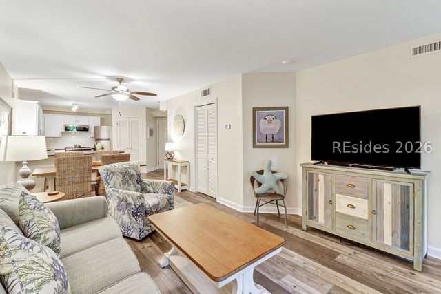 10 Lemoyne Ave Apt 103, Hilton Head Island, SC 29928