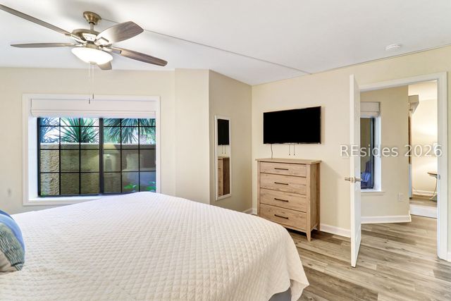 10 Lemoyne Ave Apt 103, Hilton Head Island, SC 29928