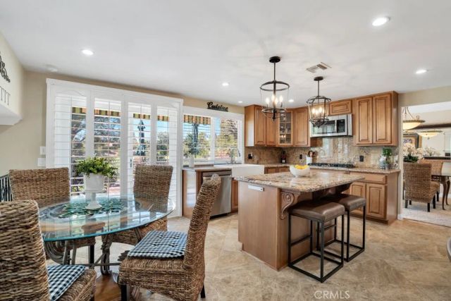 19300 Singing Hills, Porter Ranch, CA 91326