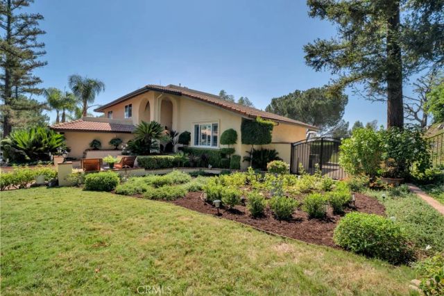 19300 Singing Hills, Porter Ranch, CA 91326