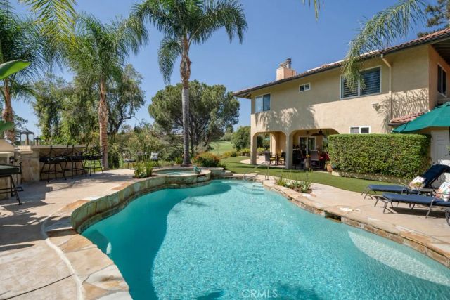 19300 Singing Hills, Porter Ranch, CA 91326