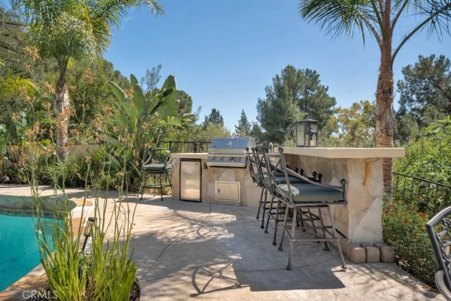 19300 Singing Hills, Porter Ranch, CA 91326