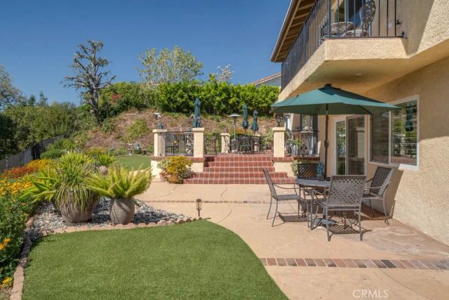 19300 Singing Hills, Porter Ranch, CA 91326