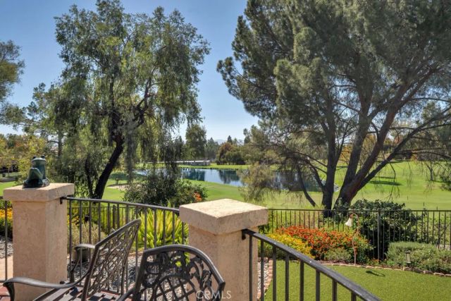 19300 Singing Hills, Porter Ranch, CA 91326