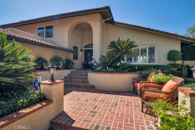 19300 Singing Hills, Porter Ranch, CA 91326
