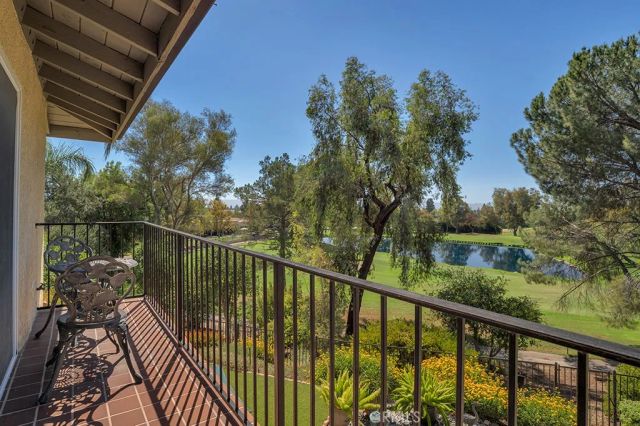 19300 Singing Hills, Porter Ranch, CA 91326