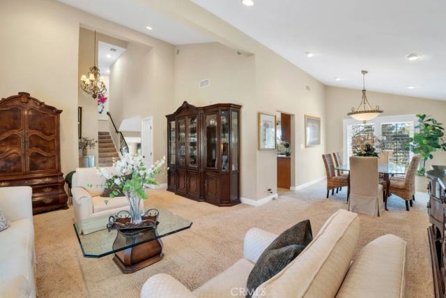 19300 Singing Hills, Porter Ranch, CA 91326