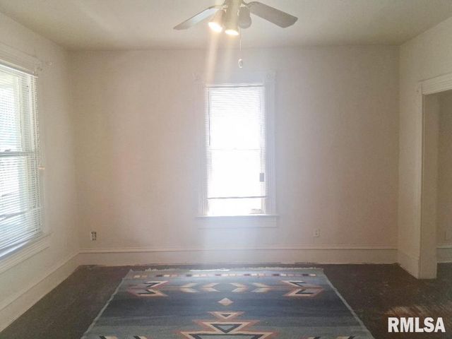 2326 W WISWALL Street, Peoria, IL 61605