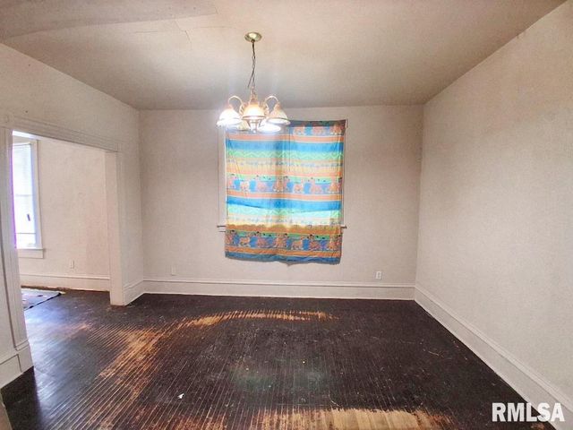 2326 W WISWALL Street, Peoria, IL 61605