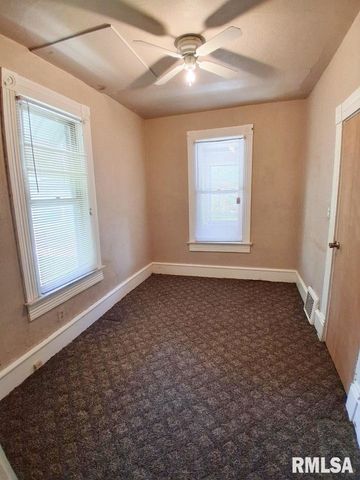 2326 W WISWALL Street, Peoria, IL 61605