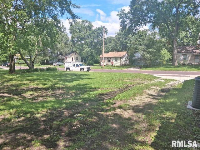 2326 W WISWALL Street, Peoria, IL 61605