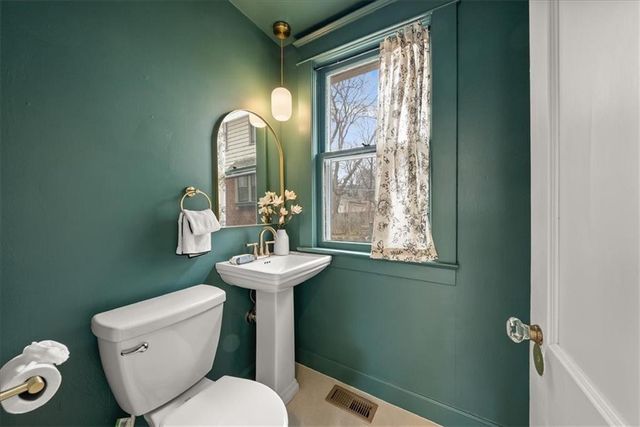 4332 Harrison Street, Kansas City, MO 64110