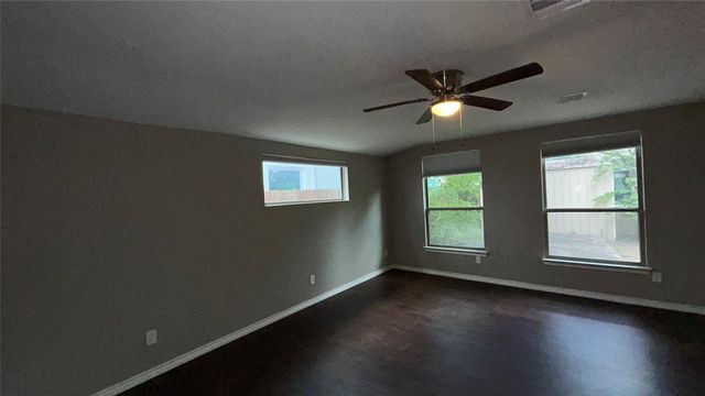 2816 Gordon Avenue, Fort Worth, TX 76110