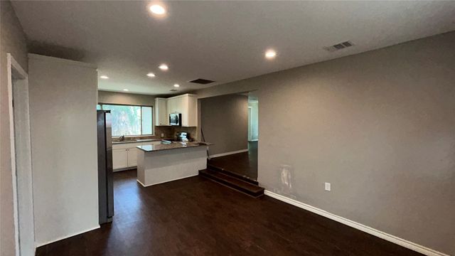 2816 Gordon Avenue, Fort Worth, TX 76110