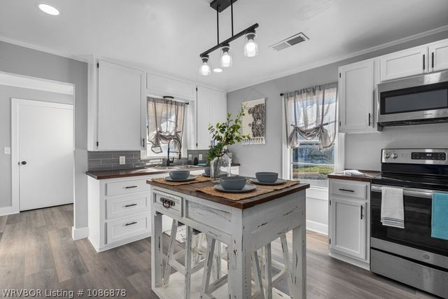 1702 Alma Boulevard, Van Buren, AR 72956