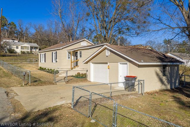 1702 Alma Boulevard, Van Buren, AR 72956