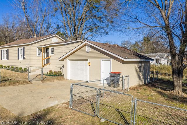 1702 Alma Boulevard, Van Buren, AR 72956