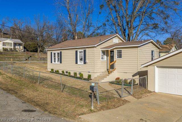 1702 Alma Boulevard, Van Buren, AR 72956