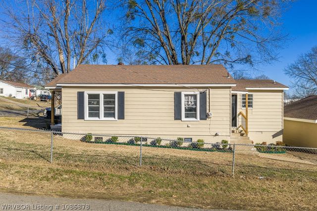 1702 Alma Boulevard, Van Buren, AR 72956