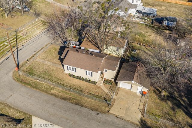 1702 Alma Boulevard, Van Buren, AR 72956