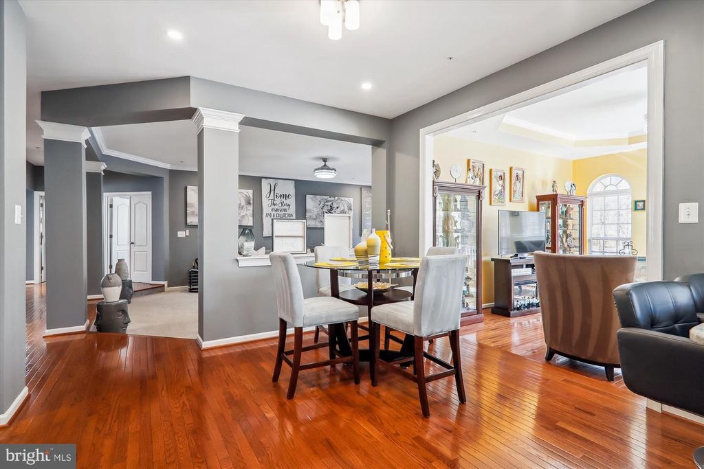 Image 13 of property listing at 1910 LAKE FOREST DR, Upper Marlboro, MD 20774