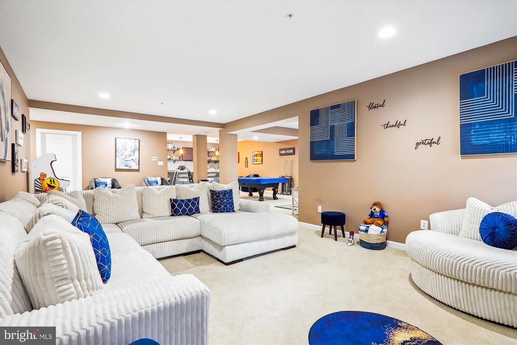 Image 42 of property listing at 1910 LAKE FOREST DR, Upper Marlboro, MD 20774