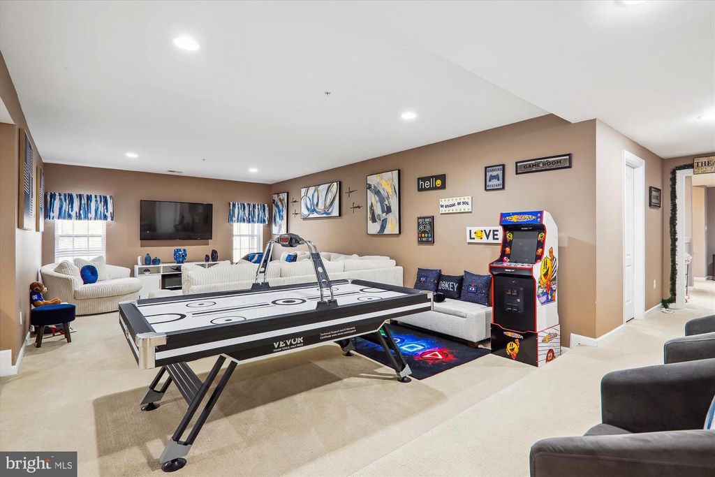 Image 43 of property listing at 1910 LAKE FOREST DR, Upper Marlboro, MD 20774