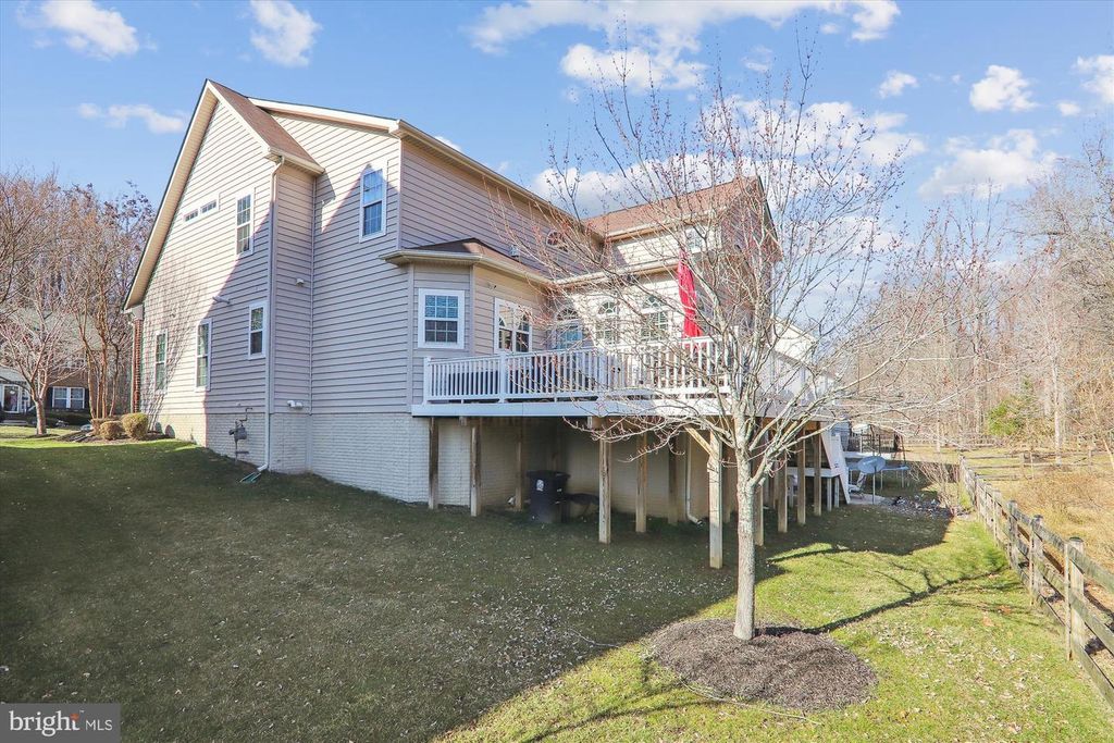Image 53 of property listing at 1910 LAKE FOREST DR, Upper Marlboro, MD 20774