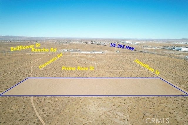 7 Jonathan St, Adelanto, CA 92301