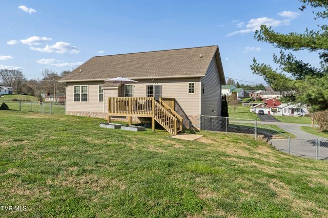 120 Hopper Road, Johnson City, TN 37604