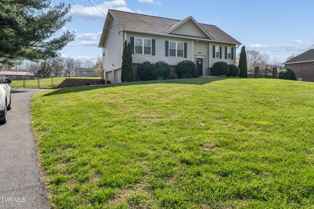 120 Hopper Road, Johnson City, TN 37604