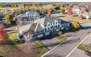 20041 Heritage Drive, Lakeville, MN 55044