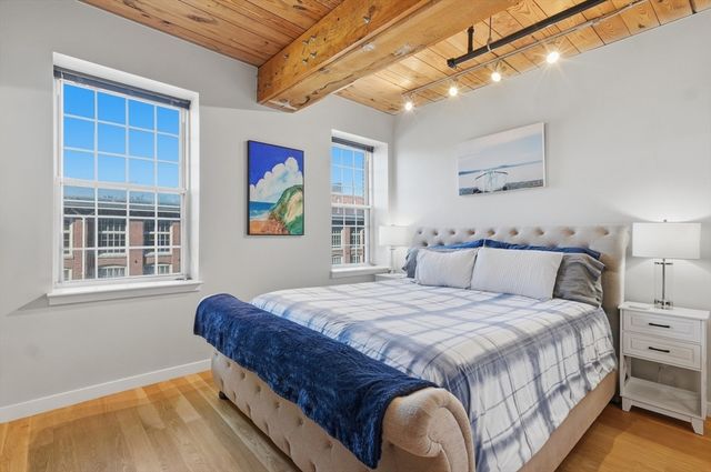 130 John Street 358, Lowell, MA 01852