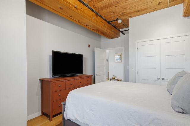 130 John Street 358, Lowell, MA 01852