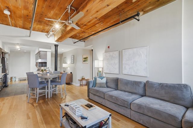130 John Street 358, Lowell, MA 01852