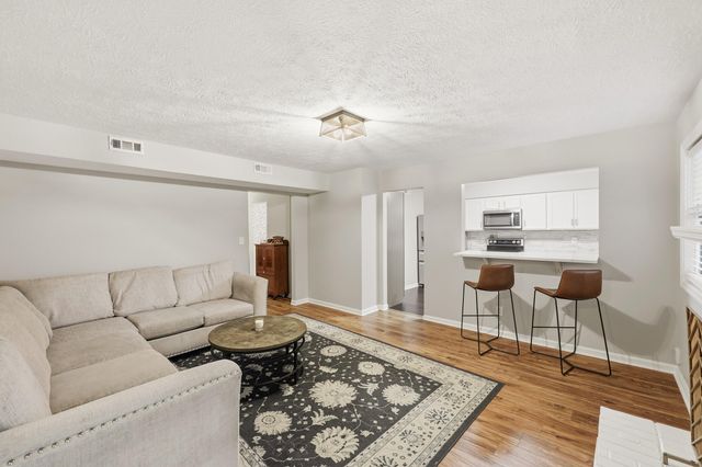 1728 Masters Lane, Lexington, KY 40515