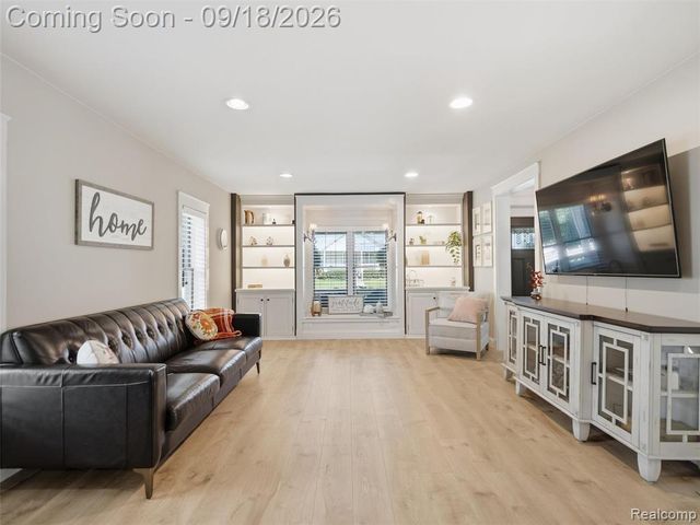 32 Park Street, Oxford, MI 48371