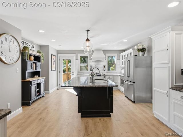32 Park Street, Oxford, MI 48371