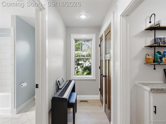 32 Park Street, Oxford, MI 48371