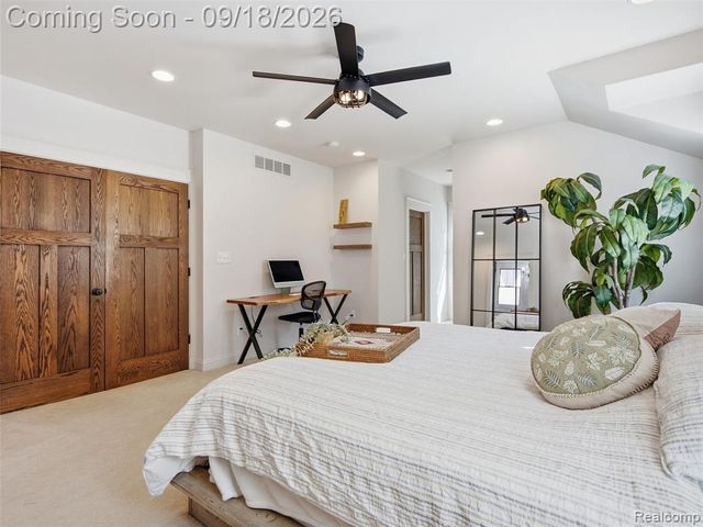 32 Park Street, Oxford, MI 48371