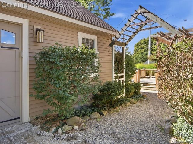 32 Park Street, Oxford, MI 48371