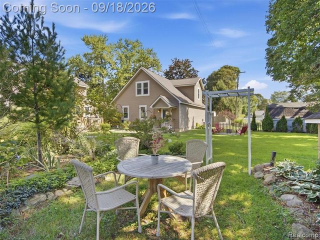 32 Park Street, Oxford, MI 48371