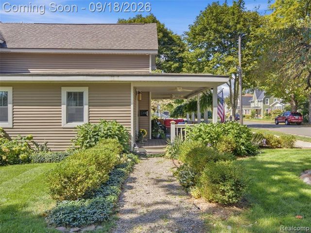 32 Park Street, Oxford, MI 48371