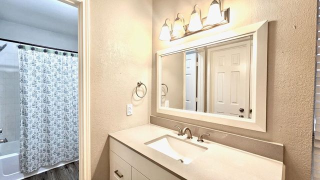 500 Lake Forest Drive, Coppell, TX 75019