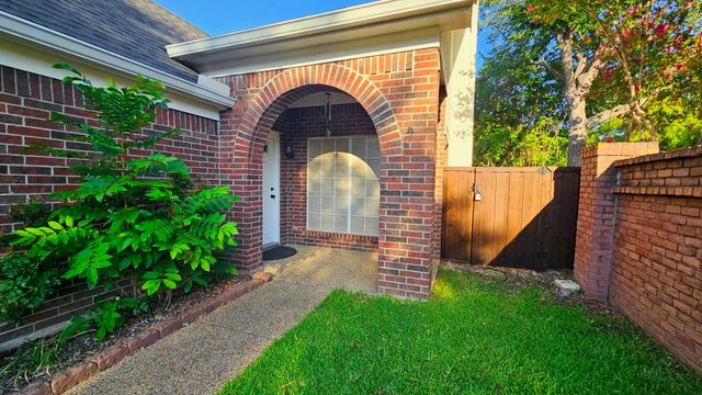 500 Lake Forest Drive, Coppell, TX 75019