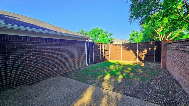 500 Lake Forest Drive, Coppell, TX 75019