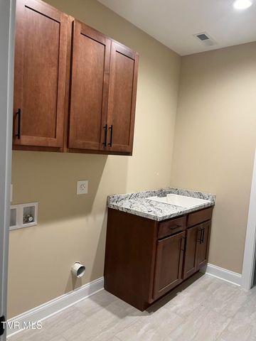 518 Middays Rest, Jonesborough, TN 37659