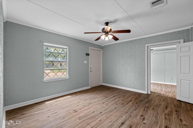 4605 Birdwell Lane, Bossier City, LA 71111