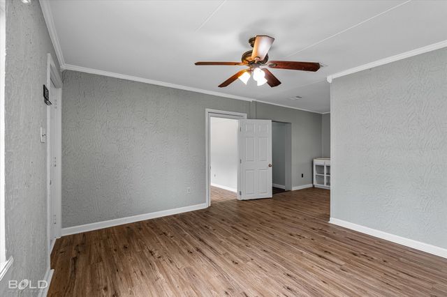 4605 Birdwell Lane, Bossier City, LA 71111