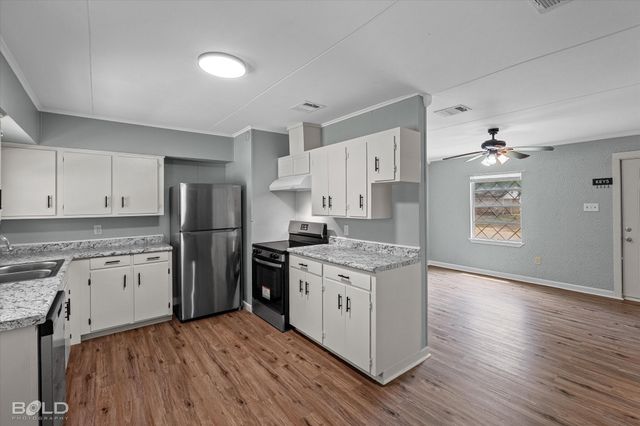4605 Birdwell Lane, Bossier City, LA 71111